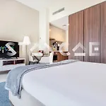 Vera By Damac Elegant Stay Near Downtown, Business Bay - Staycae