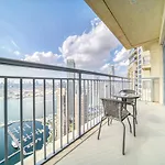 Distinguished 3Br With Assistants Room At Harbour Views Tower 1 By Deluxe Holiday Homes