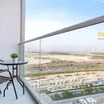 One Bed Room With Creek Views, Hosted By Desert City Stays