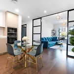 Stylish And Central 1 Bd In Downtown Dubai