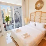 Vera Residence Burj Khalifa View Boho-Chic Apartment