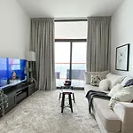 Trophy - Hilltop Hideaway Suite
