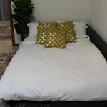 Newly Furnished Cozy 1 Bedroom Apartment Close To Jbr Beach And Metro