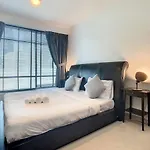 Key View - Bonaire Tower, Park Island