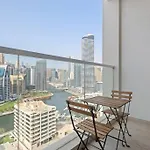 Stonetree - Studio One Tower Studio - Canal View