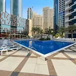 Stonetree - Furnished 1 Bedroom In Bay Central