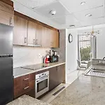 Stonetree - Modern Style 1 Bedroom Apartment