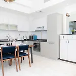 Stonetree - Modern 1Br In Business Bay