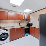 Stonetree - Modern 1 Bedroom Apartment Near The Beach