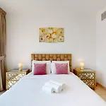 La Riviera Tower - Vacationer