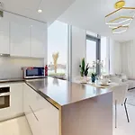 Residences 21- Elegant One Bedroom