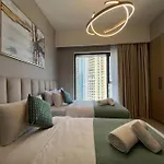 Dreamy Getaway 4B In Burj Royale Downtown