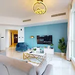 Torch Tower - Colourful Two Bedroom With City View