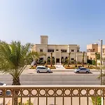 Charming 5Br Villa With Assistant\'S Room And Private Pool On Palm Jumeirah By Deluxe Holiday Homes