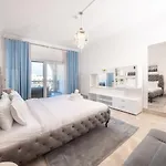 Stylish Urban Retreat 1Br Gem Fairmont Residence - 90Ab2