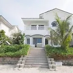 Stunnin Villa Manresa With Private Beach & Pool On Palm Island