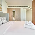 Spacious Studio At Sky Gardens Difc By Deluxe Holiday Homes