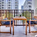 Nice Apartment In Surf At Creek Beach With Private Lagoon Access