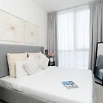 Modern 2 Bedroom Amazing Amenities And Location