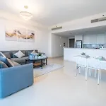 2Br Apartment In Harbour Views