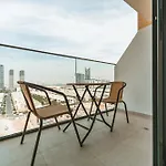 Wonderful Studio With Balcony & City Views