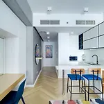 Bright And Cozy - Studio - Jlt
