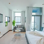 City Chic Studio Retreat In Business Bay