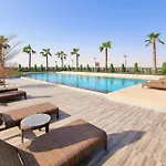 Exquisite 4Br Townhouse At Damac Hills 2, Dubailand By Deluxe Holiday Homes
