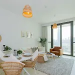 Elite Escape Holiday Home - 2 Bhk Getaway With Dubai Mall Access - 1503