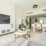 Frank Porter - 1 Residences 2