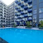 Spacious Balcony, 1Br, Pool, Full Kitchen At Jvc