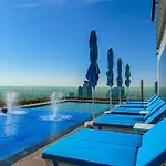 Super High Infinity Pool And Amazing Burj Khalifa View 3 Bedroom Apartment In Paramount Hotel Midtown