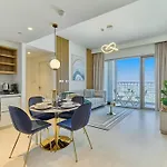 Bnbmehomes - Downtown Views II
