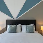 Cozy 1 Bedroom Apartment I Downtown Dubai I Near Burj Khalifa