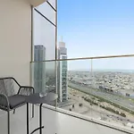 Refined & Welcoming 2Bdr In Forte Downtown-34