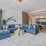 Trophy Oceans Edge Suite In Palm With Private Beach Access