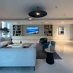 1Br Beachfront Cozy Apartment