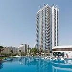 Maison Privee - Urban Resort With Golf Course Views, Close To Beach