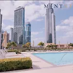Burj Crown , Downtown Dubai - Mint Stay