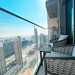 Burj Royale Luxury 1B Balcony & City View Downtown