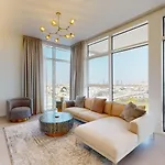 Cando Holiday Home - High End Apartments