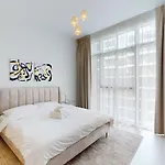 Cando Holiday Home - High End Apartments