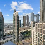 Stand Point Luxury Living In Downtown Dubai