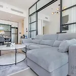 Modern 2Br At Collective, Dubai Hills