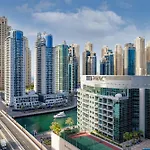 Luxury 1 Bedroom Full Marina View, Sleeps 5, 1 Min To Metro