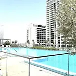 Easygo - Exceptional 2Bdr- Large Terrace-Pool Access