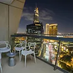 Vacay Lettings - Stunning Burj Khalifa Fountain View Near Dubai Mall