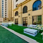 Luxurious 4 Bedroom Duplex With Terrace & Sea View