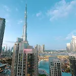 The Signature Burj Khalifa View Residence With Terrace
