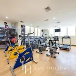 Lux The Icon Tower Jlt Suite
